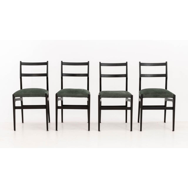 Mid-Century Modern Set of 8 Gio Ponti for Cassina 646 Leggera Dining Chairs For Sale - Image 3 of 15