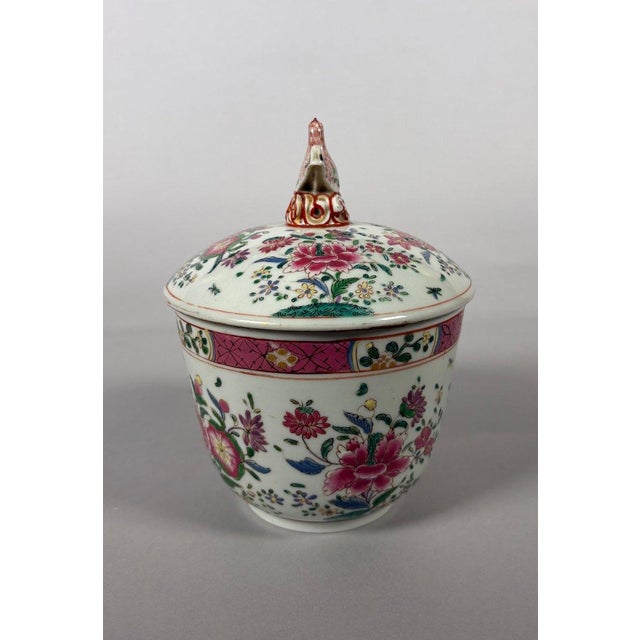 Porcelain bouillon cube - East India Company - 18th century - China - Famille Rose For Sale - Image 4 of 7