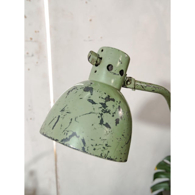 Industrial Model 122 Swing Arm Lamp from Hala Zeist, 1940s For Sale - Image 3 of 18