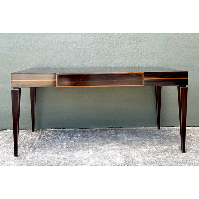 This sophisticated “Allier” writing table by the renowned luxury manufacturer Alfonso Marina is a masterwork of modern...