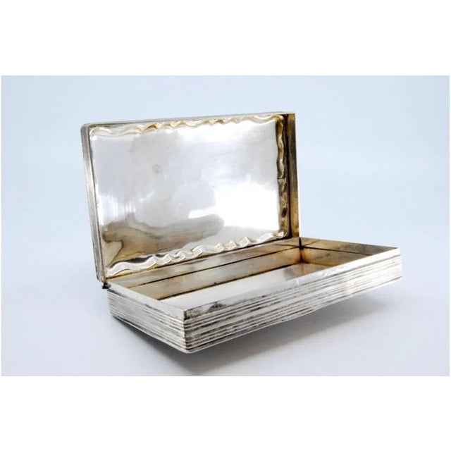Metal Plain Silver Snuffbox with Engraved Equestrian Scene For Sale - Image 7 of 11
