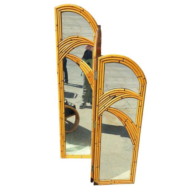 1950s Restored 3-Panel Art Deco Palm Frond Design Rattan Mirror Folding Screen For Sale In Los Angeles - Image 6 of 8