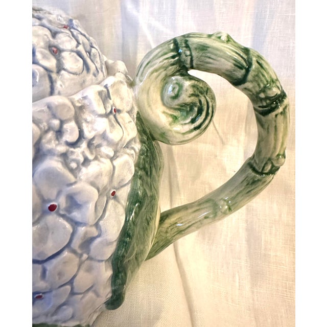 Fitz & Floyd Oci Blue Hydrangea Teapot & Pitcher Set For Sale - Image 9 of 11