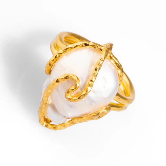 Baroque Pearl Gold Design Isis Chunky Ring, Size 4 For Sale - Image 4 of 10