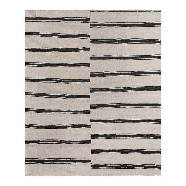 Mid-20th Century Handmade Turkish Flatweave Kilim Gallery Rug 10'3'' X 11'8'' For Sale