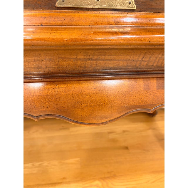 Century Furniture 1980s Burl Walnut Chinoiserie Style Media / Bar Cabinet For Sale - Image 4 of 18