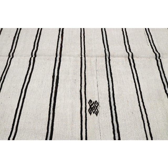 Mid 20th Century Mid 20th Century White & Black Vintage Hemp Kilim For Sale - Image 4 of 7