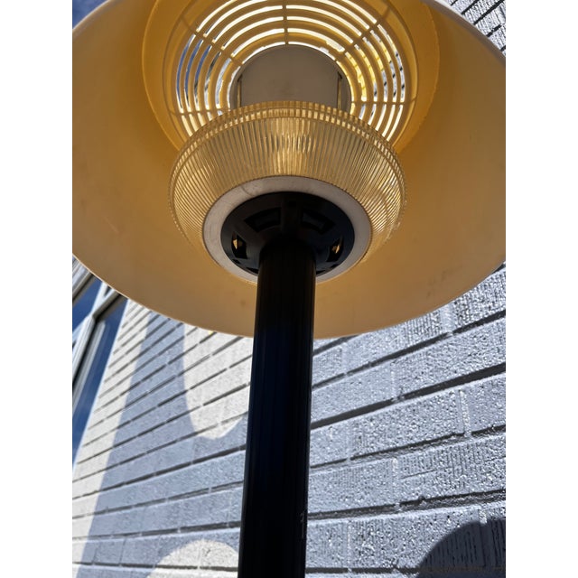 Mid-Century Modern Gerald Thurston for Lightolier Table Lamp, Usa, Circa 1970s For Sale - Image 3 of 13