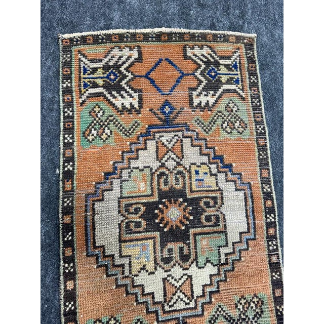 Turkish Yastik Rug 1'5" x 2'11" For Sale - Image 4 of 5