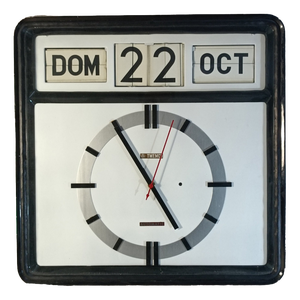 Automatic Calendar Auto-20 Clock from Twemco, 1970s