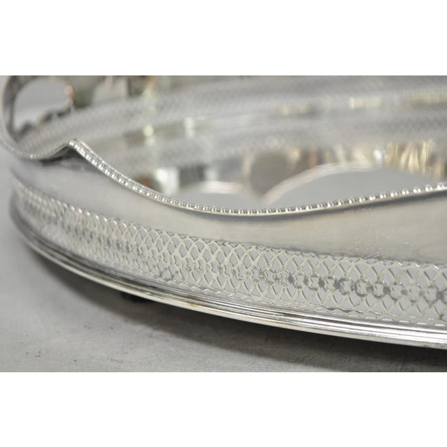 Early 20th Century Antique English Edwardian Silver Plated Scalloped Oval Butlers Serving Bar Tray For Sale - Image 5 of 13