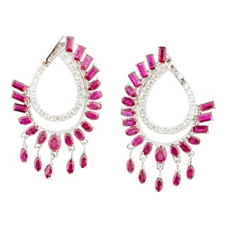 Natural diamond 0.82ctsv & ruby 5.08cts earring in 18k gold For Sale