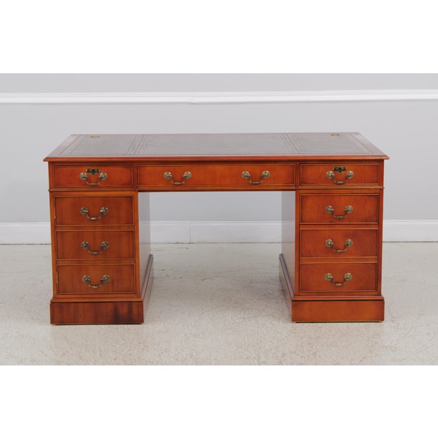 Age: Approx: 10 Years Old Details: Quality Tooled Brown Leather Top Nicely Finished On All Sides English Style Solid Brass...