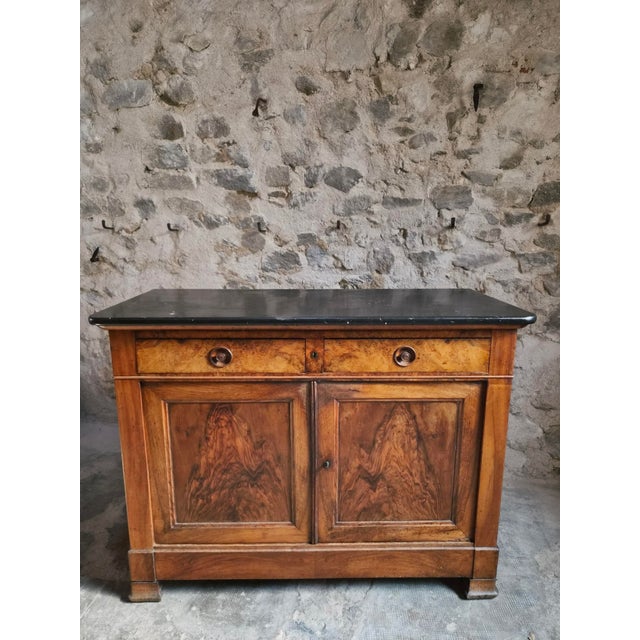 French Louis Philippe Walnut Buffet with Black Marble Top, France, 1840s For Sale - Image 18 of 18