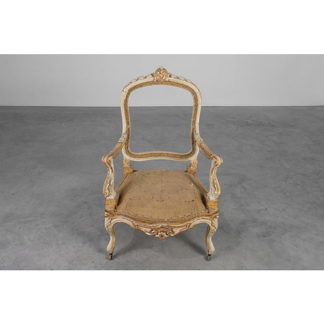 Wood French Louis XV Armchairs in Carved Wood, Set of 2 For Sale - Image 7 of 18