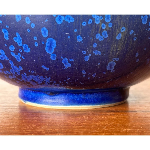 Blue Mid-Century Modern German Blue Studio Pottery Vase by Werner and Annemarie Schmidt-Tummeley for Juist Keramik, 1960s For Sale - Image 8 of 13