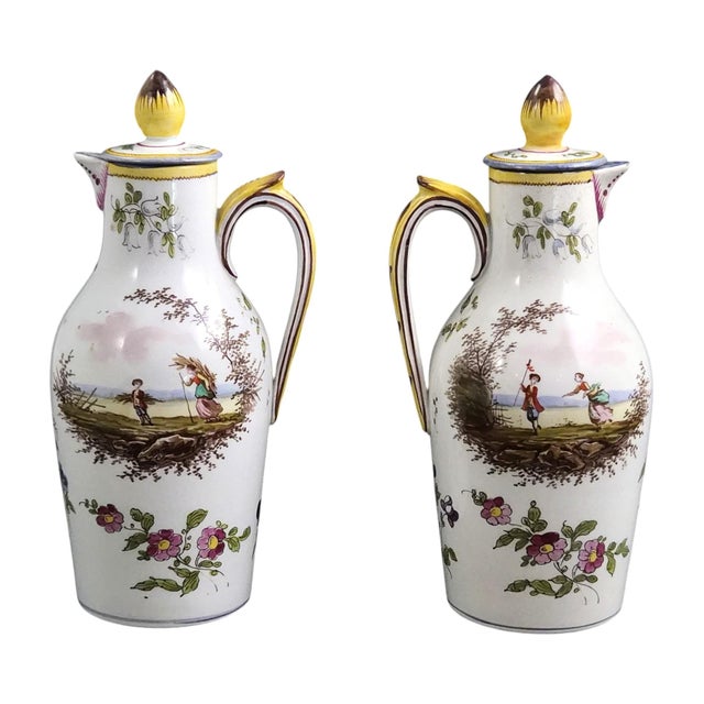 Faience Covered Cruets from Veuve Perrin Marseille, 1770s, Set of 2 For Sale - Image 3 of 11