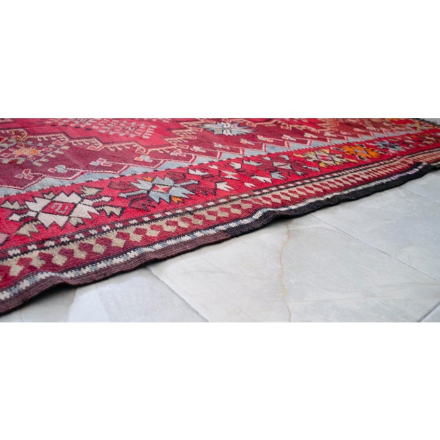 1940s Antique Turkish Rug Kilim Handmade Wide Runner - 4′11″ X 12′5″ For Sale - Image 17 of 17