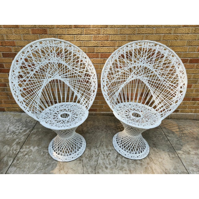 Russell Woodard 1950s Woodard Spun Fiberglass Peacock Chair Set - 3 Pieces For Sale - Image 4 of 9