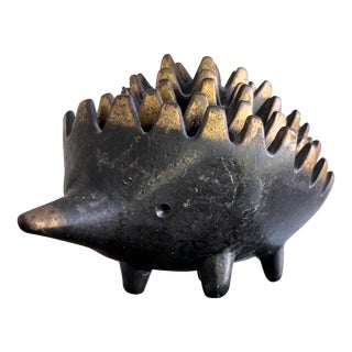 1950s Walter Bosse Nesting Hedgehog Sculpture, Austria-6 Nested Sculptures For Sale