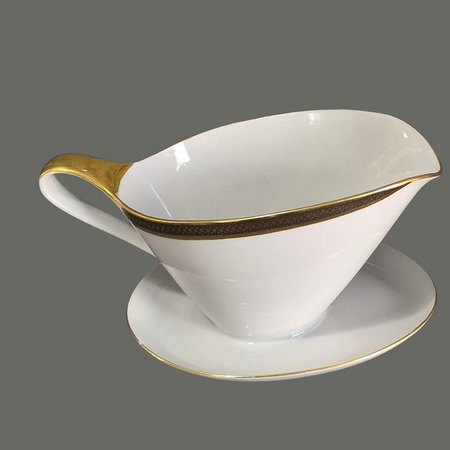 Art Deco Elegant Vintage Art-Deco Bavaria Germany Fine Porcelain Gilded Gravy Boat For Sale - Image 3 of 9
