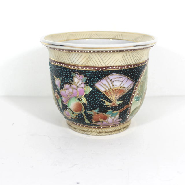 Mid 20th Century Vintage Small Hand Painted Chinese Planter With Gold Details For Sale - Image 5 of 10