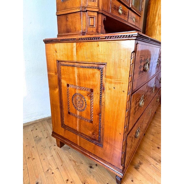 18th Century Inlaid and Carved Cherrywood Vitrine Buffet, 1790s, Set of 2 For Sale - Image 11 of 18