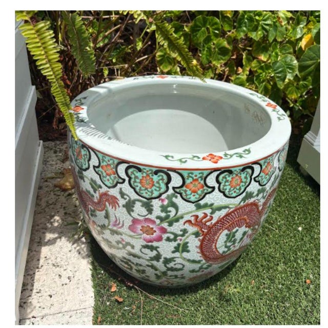Mid 20th Century Pair of Vintage Chinese Export Porcelain Jardinieres Planters With Dragon Motif For Sale - Image 5 of 5