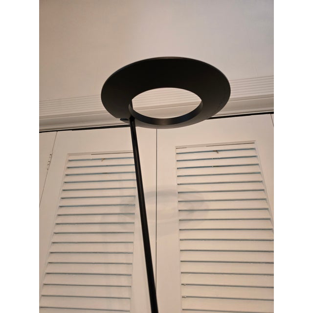 1980s Mid Century Modern Italian Minimalist Floor Lamp For Sale - Image 5 of 12