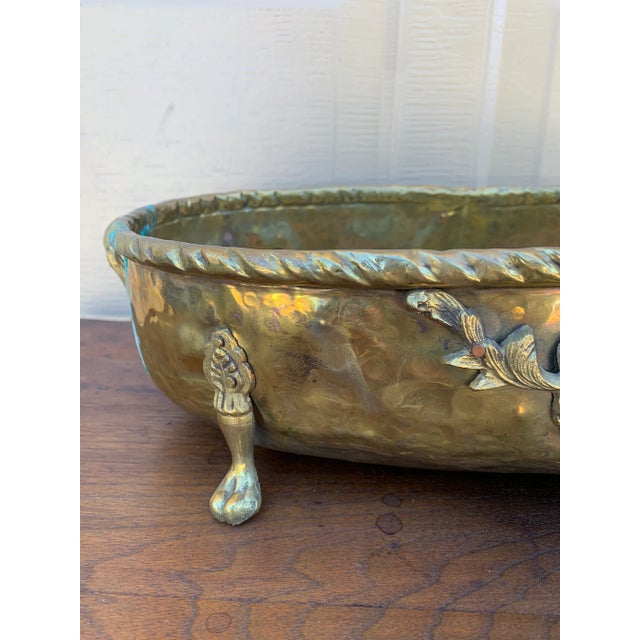 Late 20th Century English Country Brass Oval Cachepot With Paw Feet For Sale - Image 5 of 11