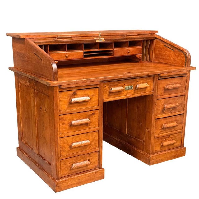 Vintage American Roll-Top Desk in Oak, 1920s For Sale - Image 12 of 12