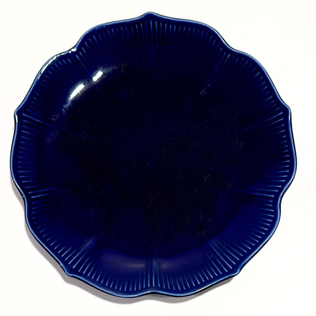 1980s Rich Cobalt Porcelain Lotus Dessert or Side Plates Attributed to Lillian Venon Japan - Set of 6 For Sale - Image 5 of 7