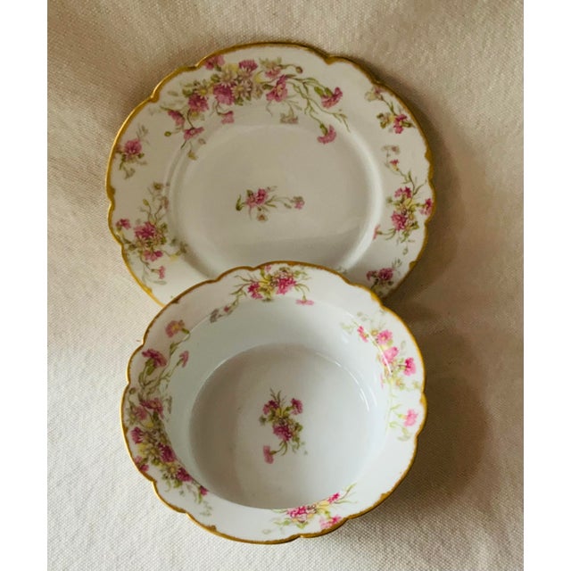 Ceramic 1910s French Limoges Porcelain Soufflé Dish With Underplate - Hand-Painted Pink Carnations, Bawo & Dotter For Sale - Image 7 of 18