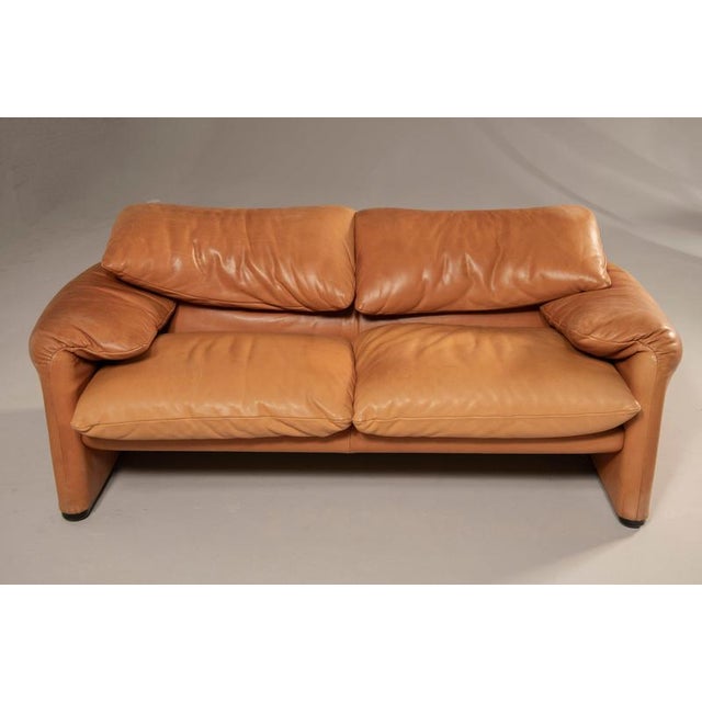 Maralunga 2-Seater Sofa by Vico Magistretti for Cassina, 1990s For Sale - Image 17 of 18