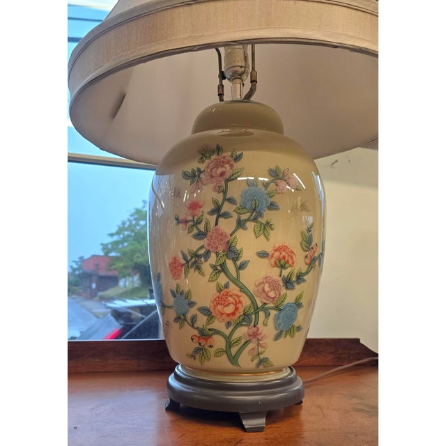 Almond Vintage Chinoiserie Handpainted Glass Oriental Lamp For Sale - Image 8 of 9
