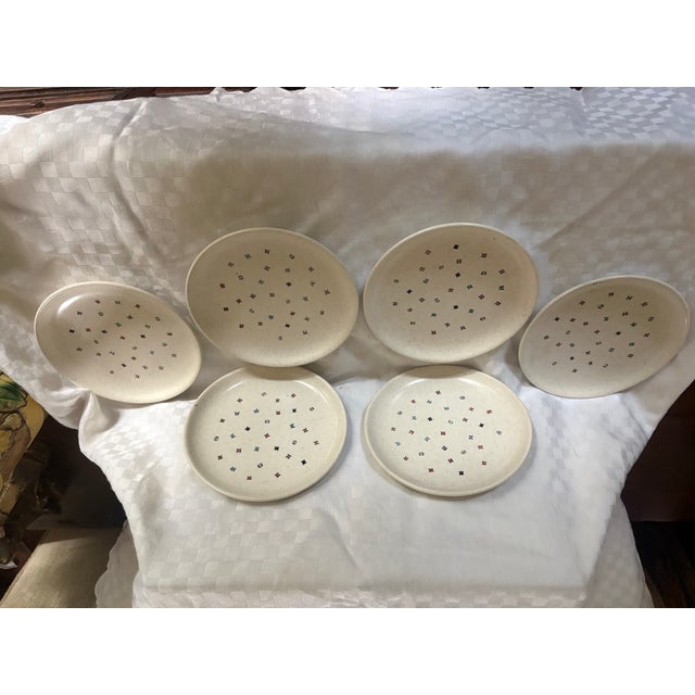 Ceramic 1950s Metlox Salad or Dessert Plates in the Poppyfields Pattern - Set of 6 For Sale - Image 7 of 10