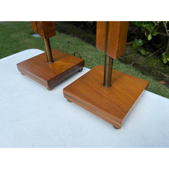 Mid-Century Modern Architectural Walnut and Brass Table Lamps, Pair For Sale In Naples, FL - Image 6 of 12