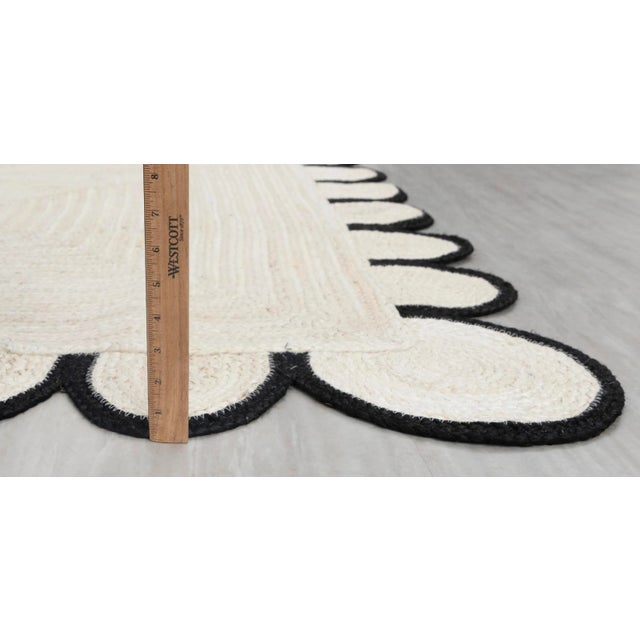 Black Black Scallop Edge With Solid White Jute Rug 2.5x8 Ft. For Sale - Image 8 of 12