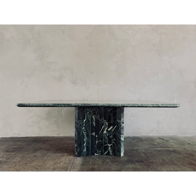 1970s Postmodern Green Marble Dining Table With Fluted Base For Sale - Image 12 of 14