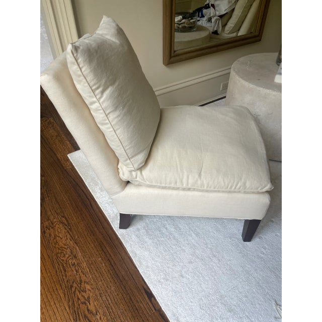 Lee Industries slipper chair Upholstered in a soft neutral linen-blend fabric, the chair features generous seat and back...
