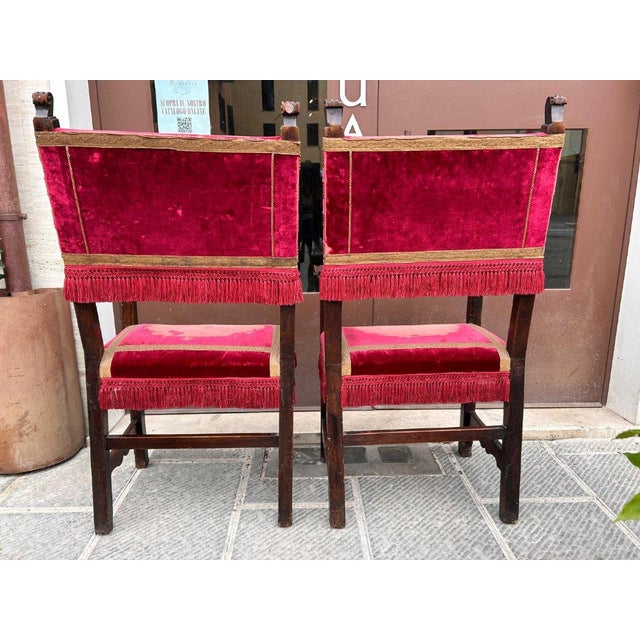 Metal Antique Italian Chairs in Walnut, 1600s, Set of 2 For Sale - Image 7 of 9