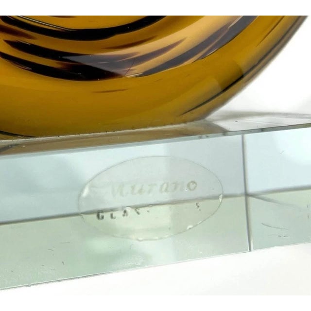 1990s Vintage MCM Murano Glass Mid Century Amber Love Knot Art Glass Figurine For Sale - Image 5 of 5