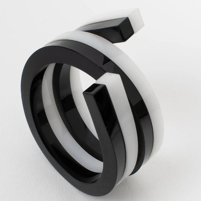 Black and White Multi-Layer Lucite Coiled Bracelet Bangle For Sale - Image 11 of 11
