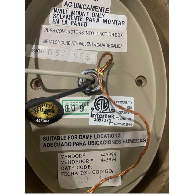 Vintage Hampton Bay Traditional Style One Light Wall Sconce For Sale In Pittsburgh - Image 6 of 6