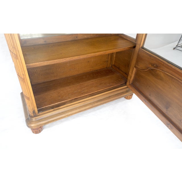 Italian Carved Wood Compact One Door Compact Vitrine Display Cabinet MINT For Sale - Image 11 of 15