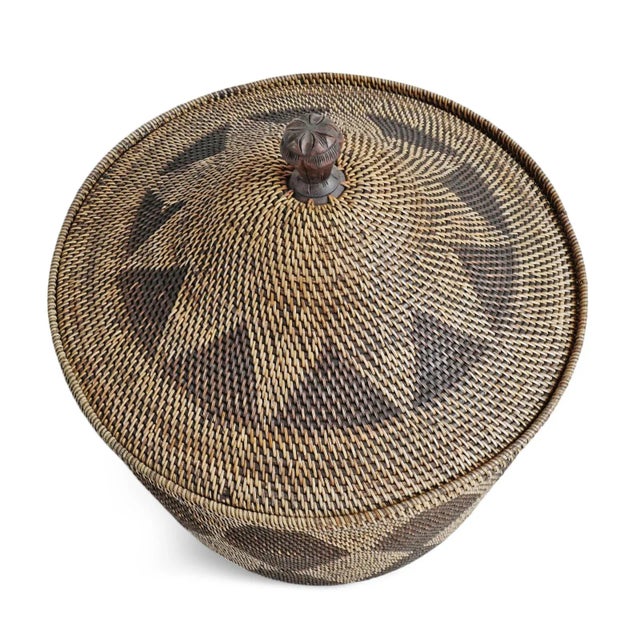 Diamond Tea Stained Basket W/Lid For Sale - Image 4 of 9