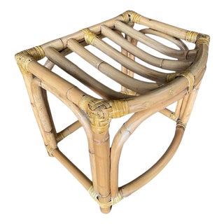 1950s Restored Mid-Century Three-Strand Ladder Top Rattan Vanity Stool For Sale