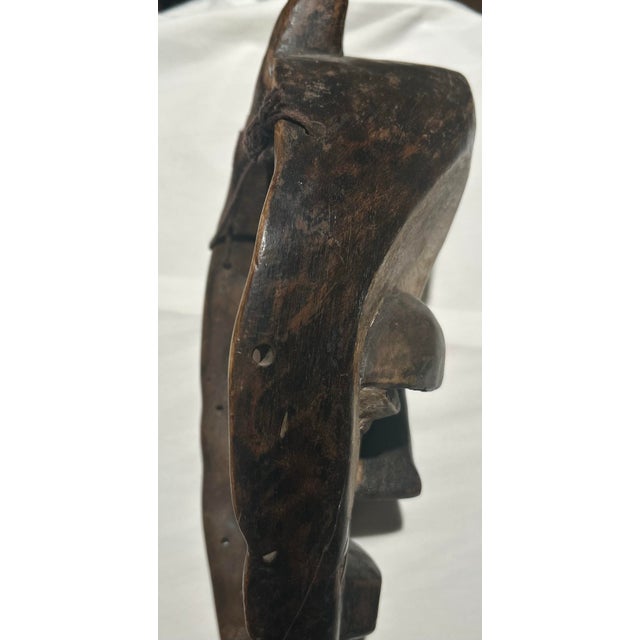 1960s African Mbagani Hand Carved Mask For Sale - Image 4 of 8