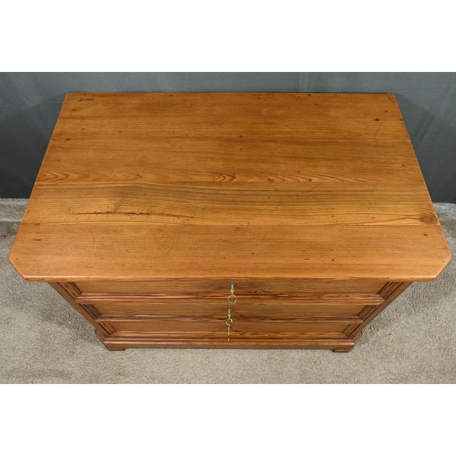 Small Chest of Drawers in Pine, 1930 For Sale - Image 5 of 18
