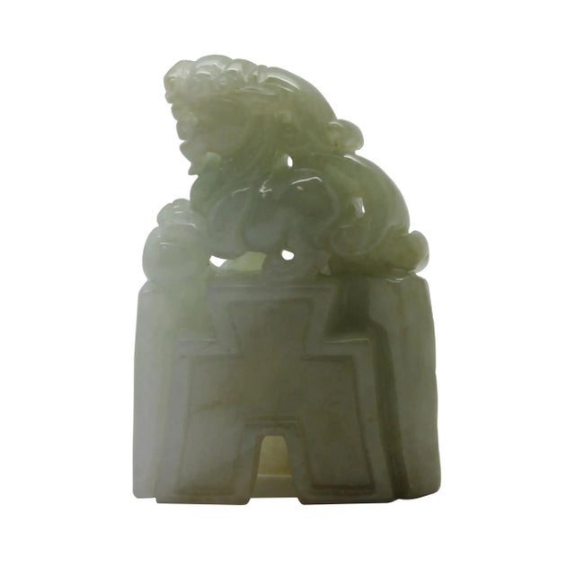 In the Chinese culture, Pixie symbolizes fortune protector and it has the ability to prevent wealth from flowing away....